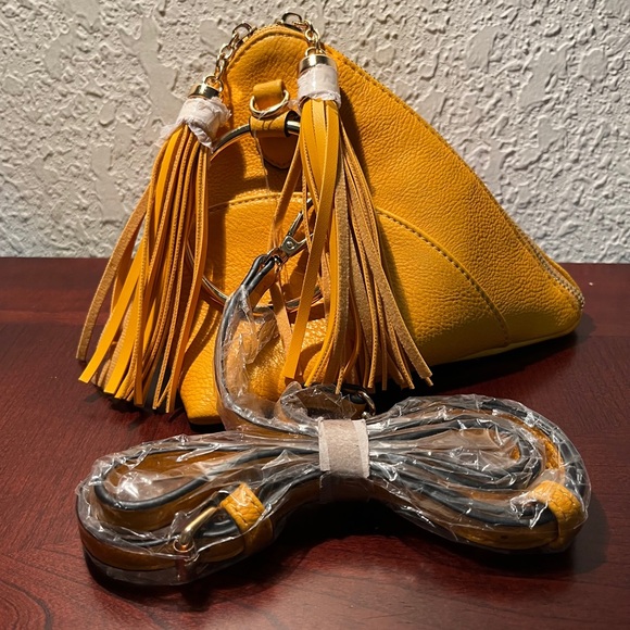 Versona Handbags - Yellow Tassel Women's Crossbody bag